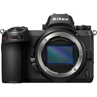 Nikon Z 7 Gövde Aynasız Fotoğraf Makinesi kullananlar yorumlar